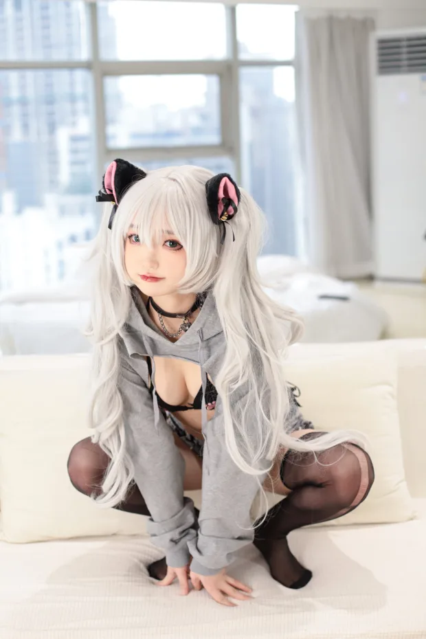 神沢永莉 ckt♡前开卫衣黑丝牛仔裤 3
