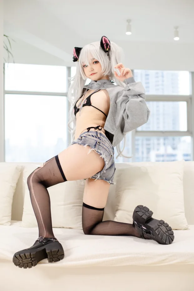 神沢永莉 ckt♡前开卫衣黑丝牛仔裤 8