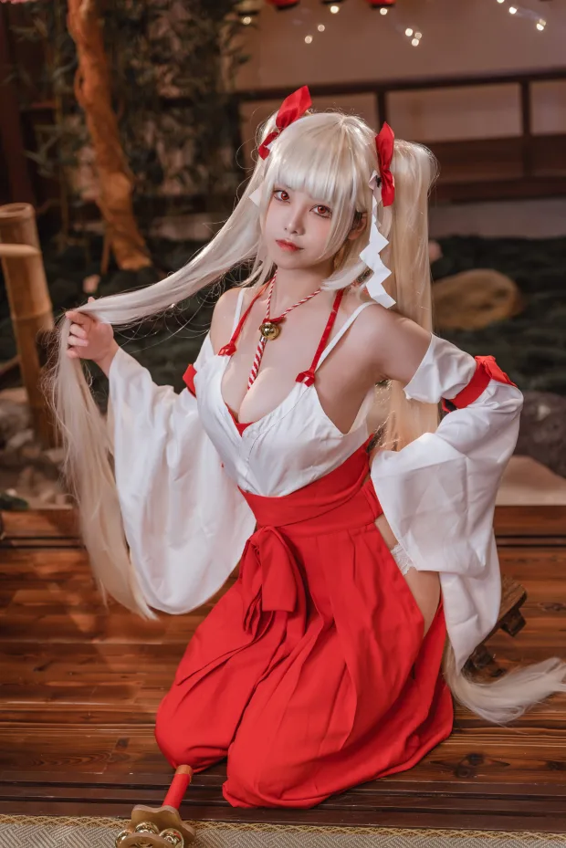 蜜汁猫裘 可畏巫女 5