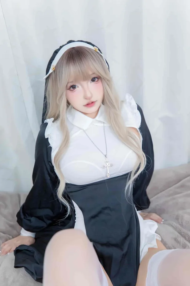 神楽坂真冬 战斗修女 2