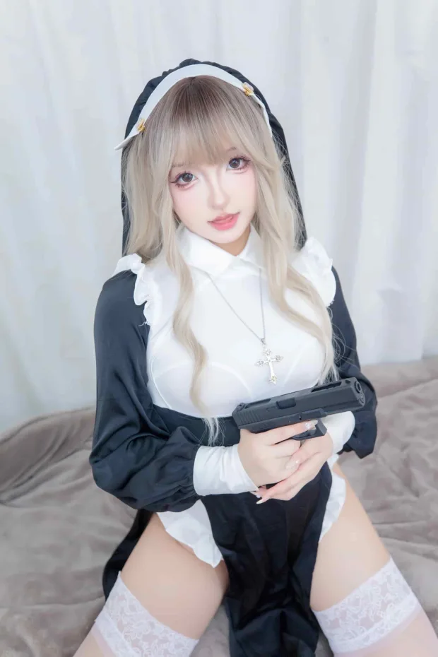 神楽坂真冬 战斗修女 3