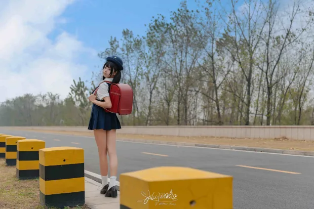 Yiko湿润兔 – 捕获水手服 1