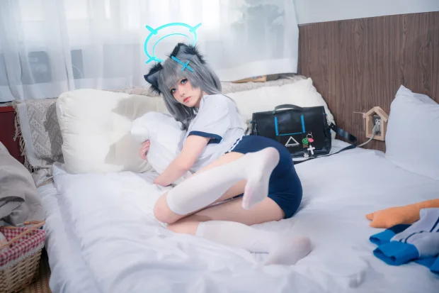 九柒喵 体操服白子 8