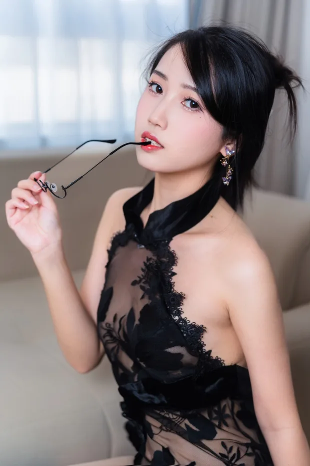 不呆猫 黑旗袍过膝袜御姐 8