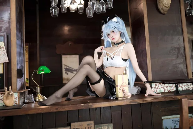 九柒喵 – 芙洛伦 药心 少女前线 3