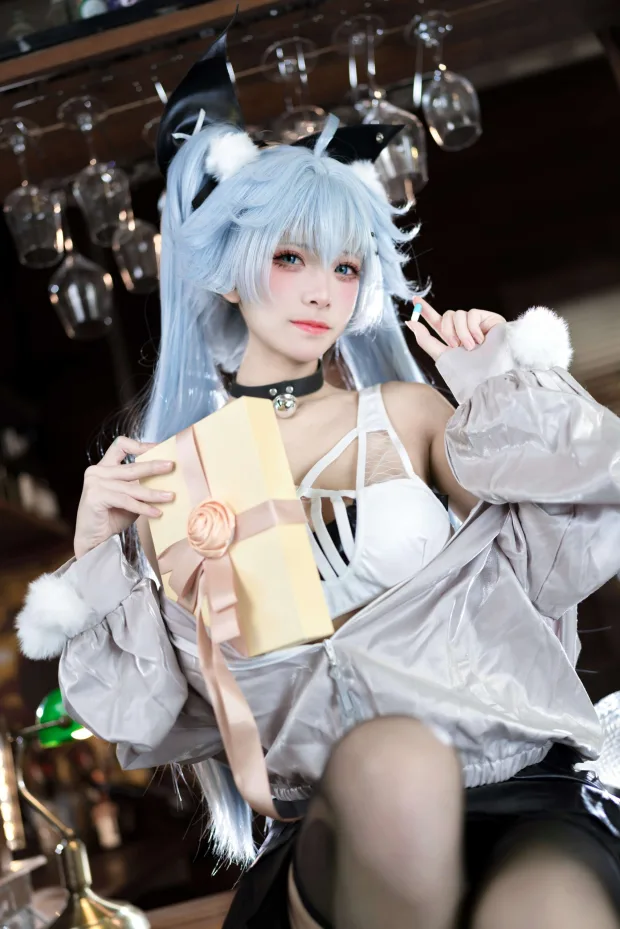 九柒喵 – 芙洛伦 药心 少女前线 5