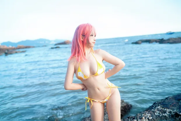 七七娜娜子 – 穗香泳衣 4