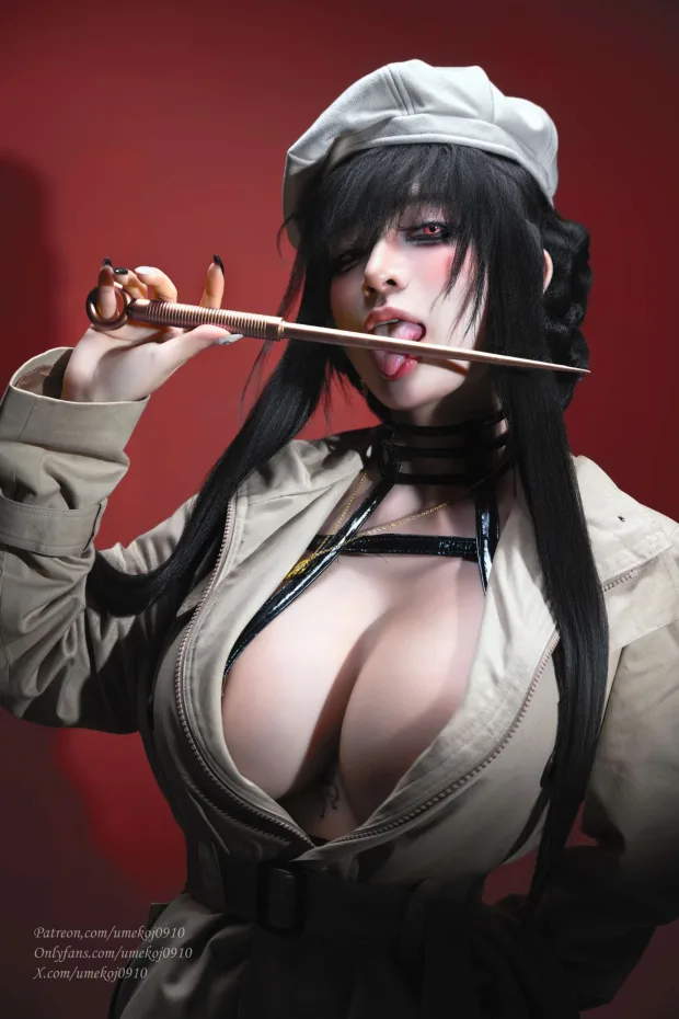 Umeko J – Yor Forger Thorn Princess Spy x Family 6