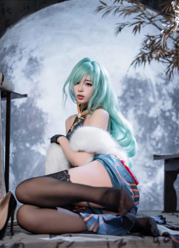 轩萧学姐 莫斯科 旗袍 8