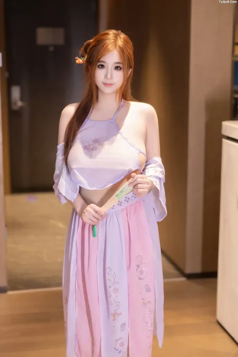 [XiuRen秀人网]第B082期小肉肉咪写真 [83P]