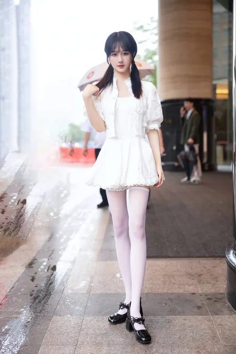 [XiuRen秀人网]第FW0222期谢小蒽写真 [94P]