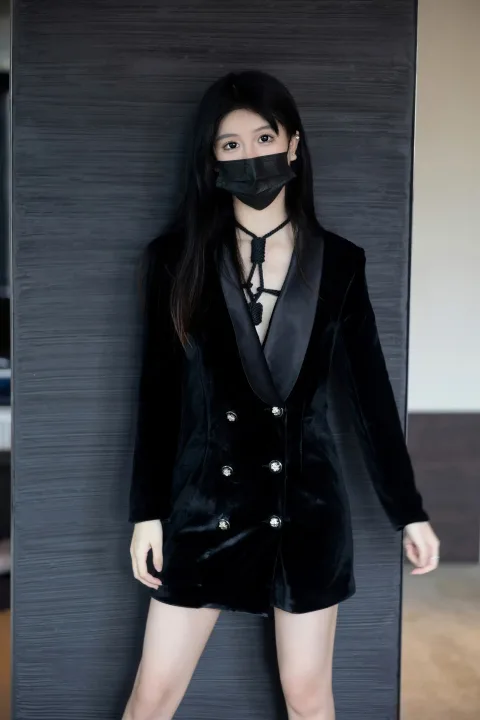 [XiuRen秀人网]第FW0577期谢小蒽写真 [113P]