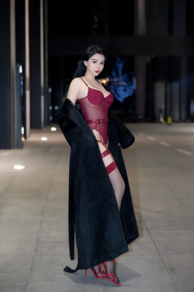 [XiuRen秀人网]第FW0590期李若汐写真 [85P] 3