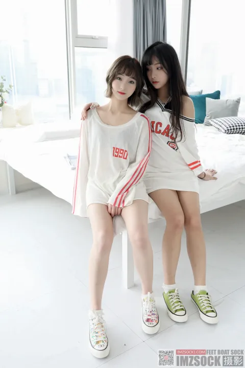 [MZSOCK]爱美足 NO.176 – Ella&梦琪