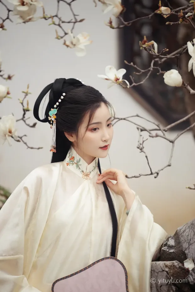 [艺图语] 2021.05.10 Vol.053 – 玉兰 金儿[23P] 3