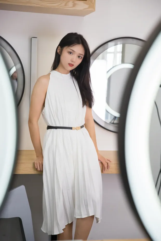 [艺图语] 2021.11.04 Vol.416 – 白色连衣裙 雨文[22P] 3