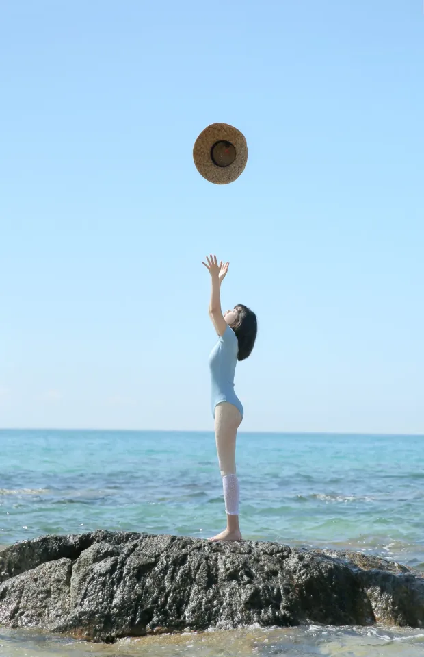 [艺图语]2022.12.09 Vol.2637 – 海岛盛夏[24P] 7