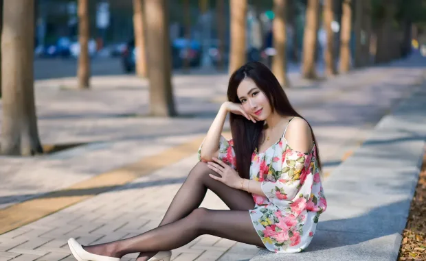 [街拍丝足] NO.185 妍希 吊带裤裙黑丝美腿[27P] 7