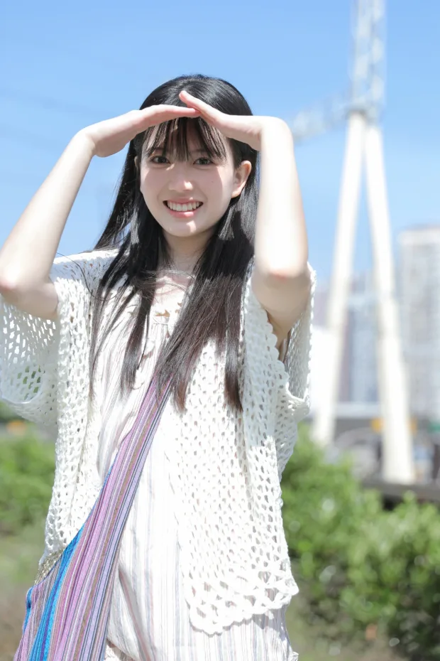 [艺图语]2023.01.05 Vol.2839 – 花与那女孩[24P] 6