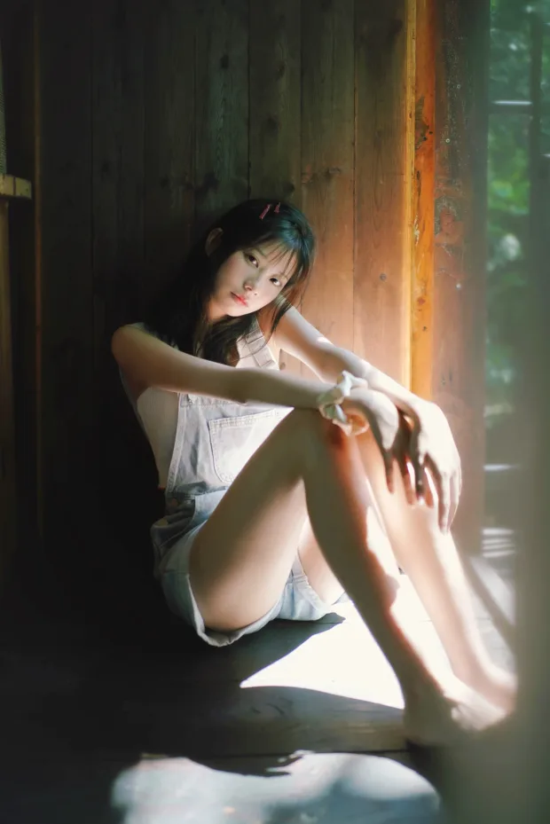 [艺图语]2023.02.05 Vol.2977 小木屋里的青春[21P] 7