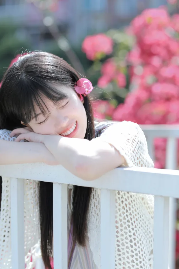[艺图语]2023.01.05 Vol.2839 – 花与那女孩[24P] 3