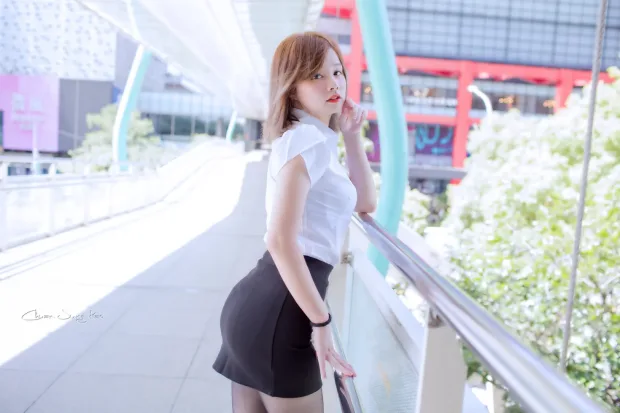 [街拍丝足] NO.167 乐儿 OL黑丝高跟美腿[39P] 3