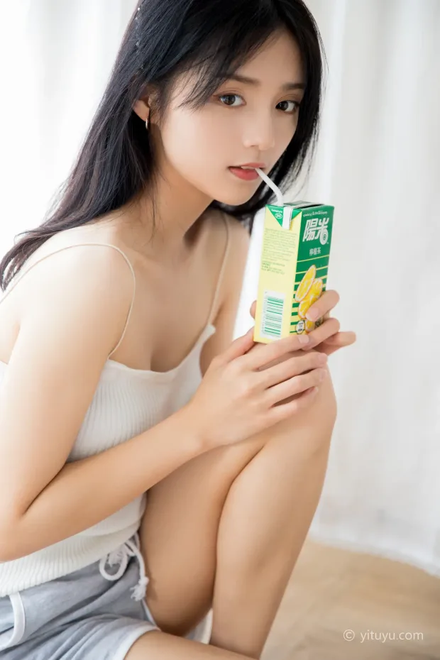 [艺图语] 2021.05.31 Vol.064 – 爱与光 雨文[26P] 5