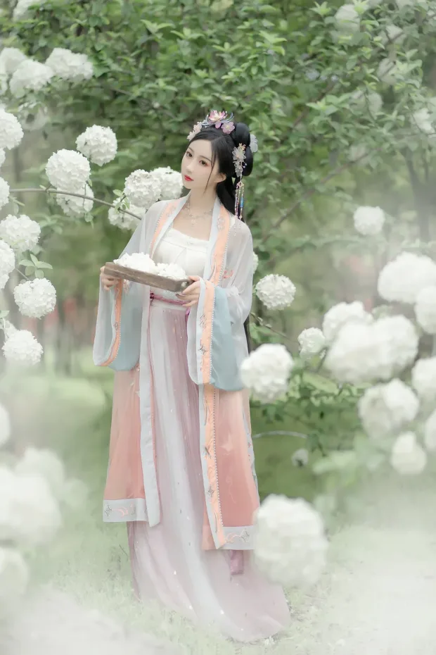 [艺图语]2022.12.08 Vol.2632 – 玉楼春[35P] 4