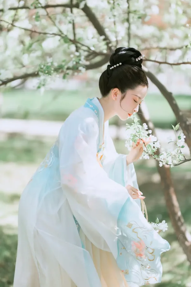 [艺图语] 2021.10.30 Vol.404 – 花朝 Simple[22P] 5