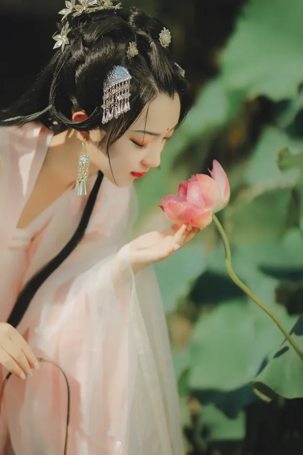 [艺图语] 2021.09.01 Vol.212 – 吟花酿 佚名[20P] 4