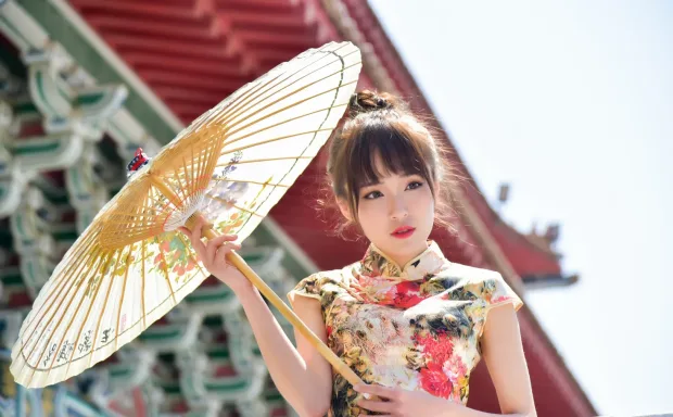 [街拍丝足] NO.189 繆婉瑜 碎花短旗袍高跟美腿[68P] 7
