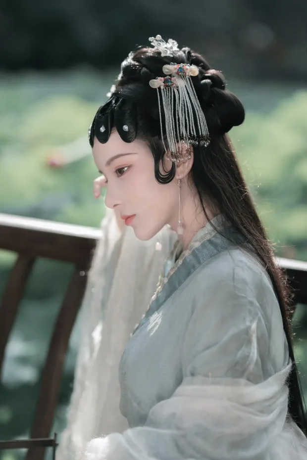 [艺图语] 2021.10.29 Vol.401 – 碧波·黛玉 小昭[22P] 7