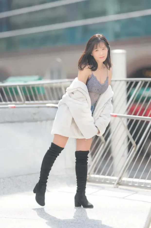 [街拍丝足] NO.215 YoYo 牛仔短裤长靴[109P] 2
