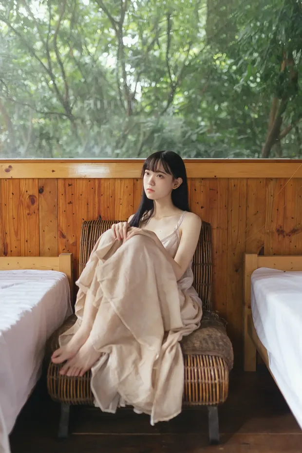 [艺图语] 2020.11.22 Vol.001 – 初秋的日与夜 小熊[30P] 7