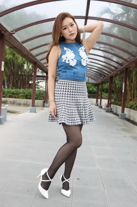 [街拍丝足] NO.065 Erika 黑丝 高跟美腿外拍[141P] 4