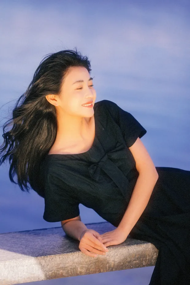 [艺图语]2023.01.05 Vol.2845 – 在海边[21P] 6