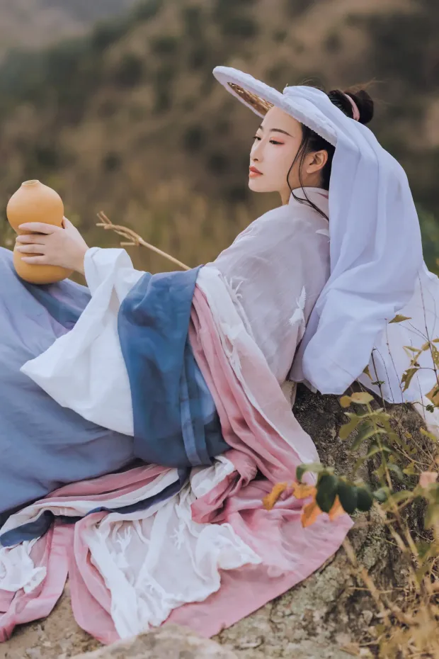 [艺图语] 2021.09.02 Vol.213 – 苍山无我 耳朵[26P] 4