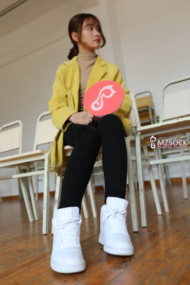 [MZSOCK]爱美足 NO.002 – 佳妹 8