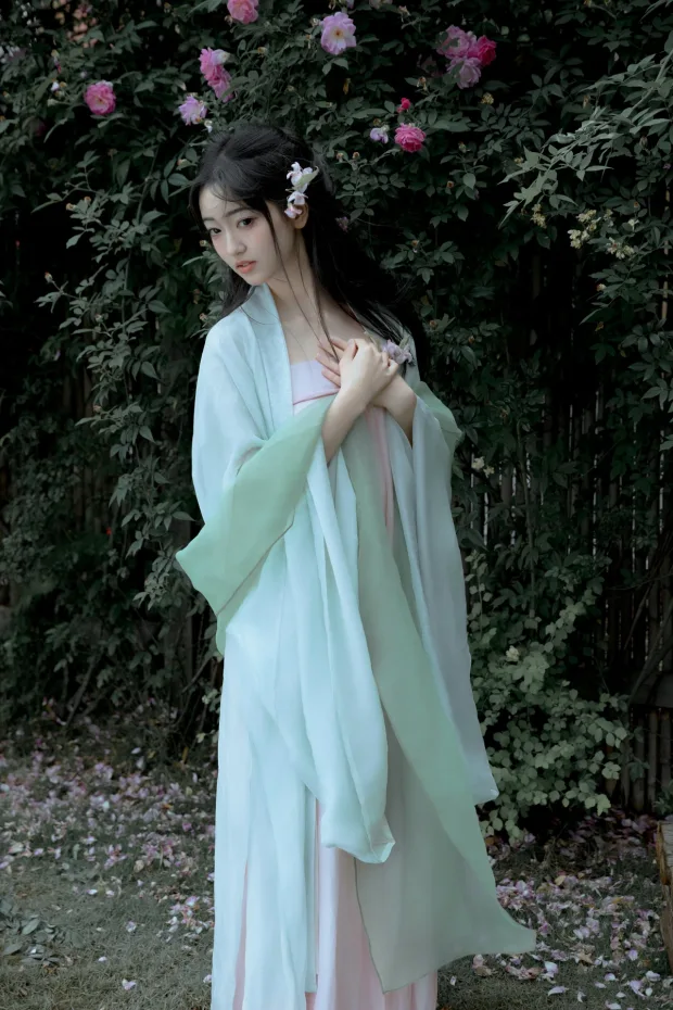 [艺图语]2024.06.01 Vol.3056 – 蔓蔓青萝[24P] 7