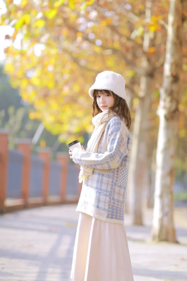 [艺图语]2022.12.08 Vol.2630 – 秋日物语[32P] 6