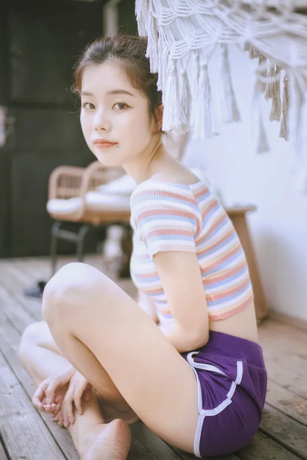 [艺图语]2023.01.05 Vol.2843 – 天台的水枪少女[24P] 5
