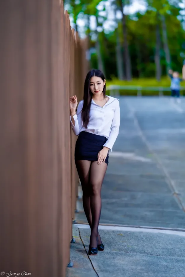 [街拍丝足] NO.131 吴小葵 OL黑丝高跟美腿[39P] 7