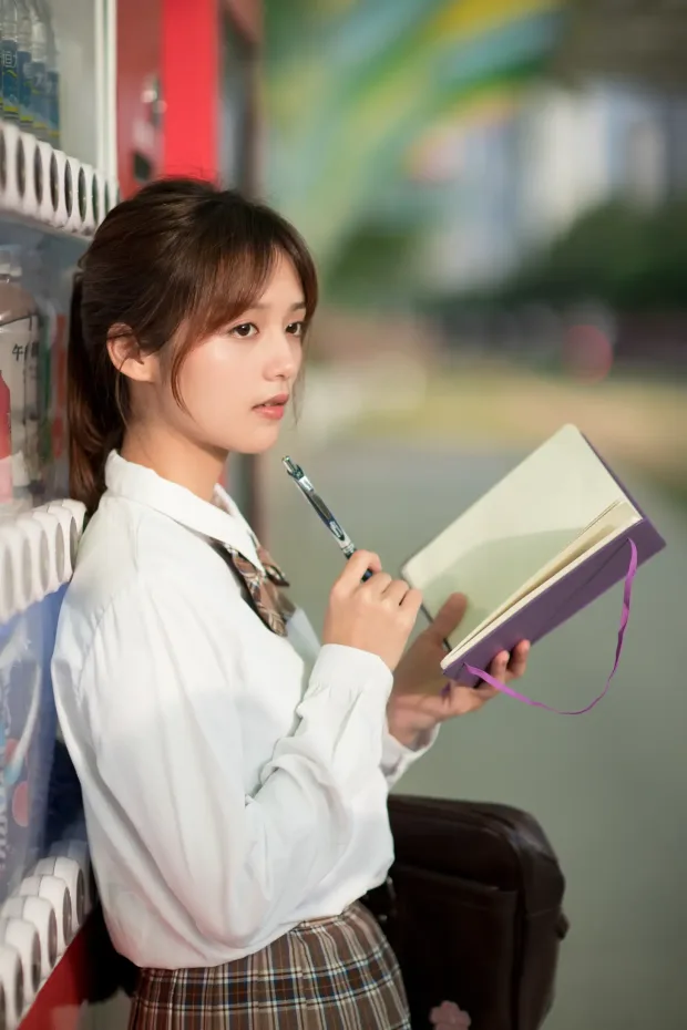 [艺图语] 2021.09.30 Vol.330 – 站台 雨文[23P] 8