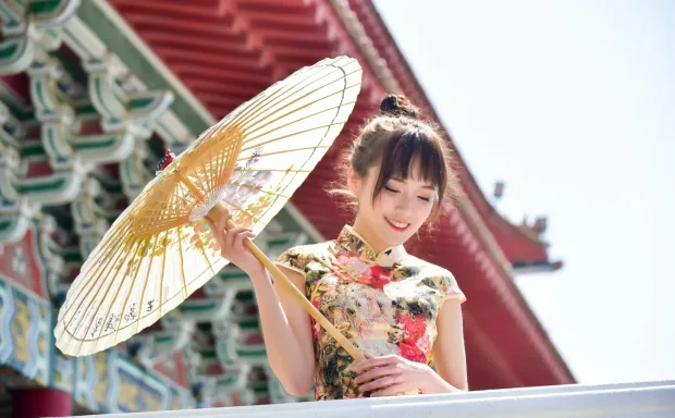 [街拍丝足] NO.189 繆婉瑜 碎花短旗袍高跟美腿[68P] 8