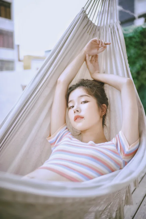 [艺图语]2023.01.05 Vol.2843 – 天台的水枪少女[24P] 4