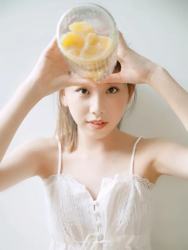 [艺图语]2022.12.16 Vol.2694 – 淘气的小橙子[24P] 5