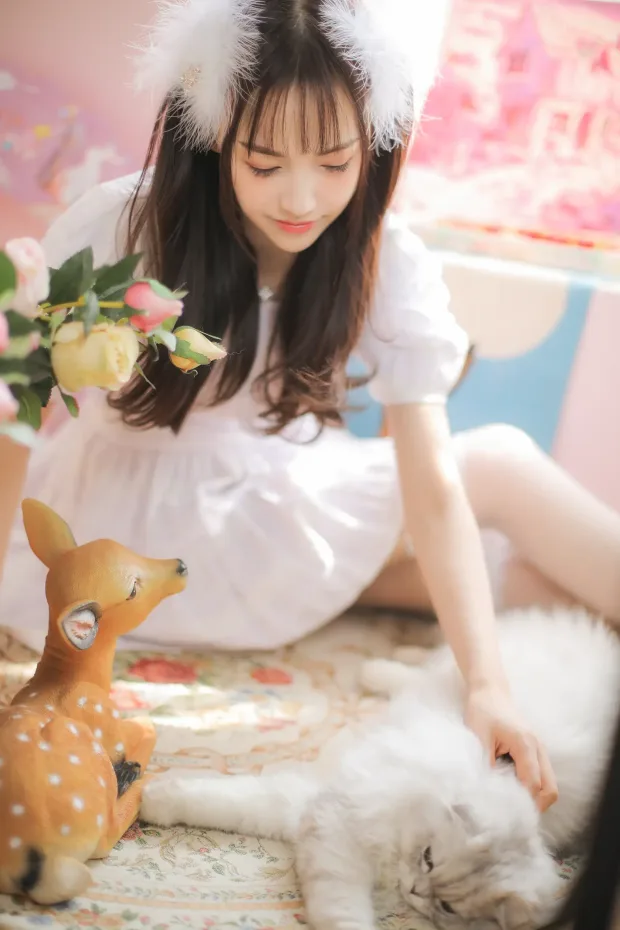 [艺图语] 2021.08.14 Vol.130 – 小羽毛 久久[22P] 8