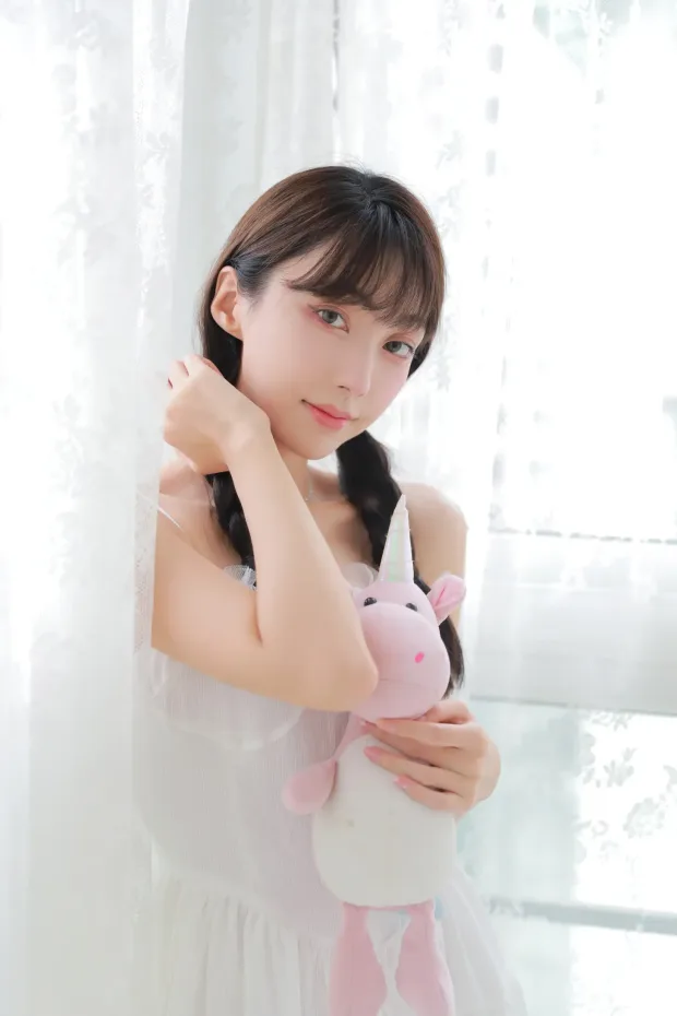 [艺图语] 2021.10.08 Vol.339 – 全糖去冰 星星[23P] 3