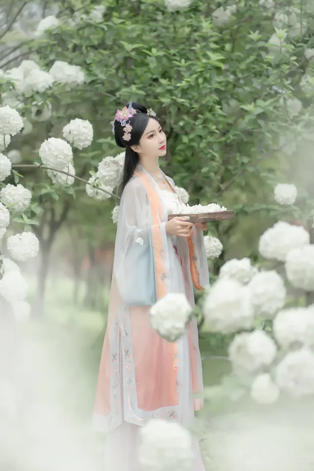 [艺图语]2022.12.08 Vol.2632 – 玉楼春[35P] 7