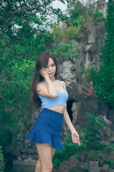 [街拍丝足] NO.080 妍熙 牛仔超短裙[40P] 4
